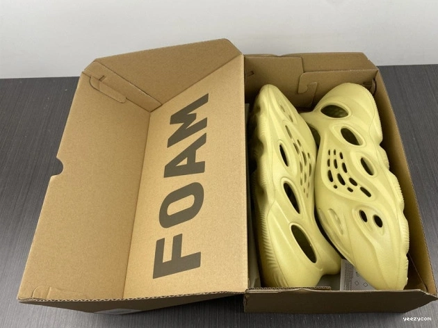 Sulfur GV6775 Foam RNNR Adidas Yeezy 1125